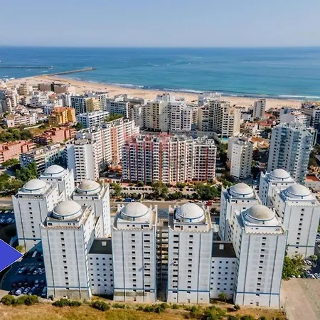 Ξενοδοχείο με διαμερίσματα Happy Na Rocha 3 *